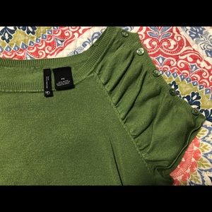 New Direction short sleeve sweater size M